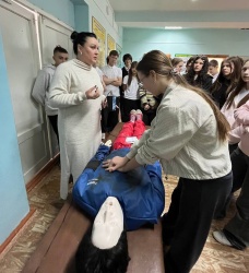 Обучение школьников первой помощи